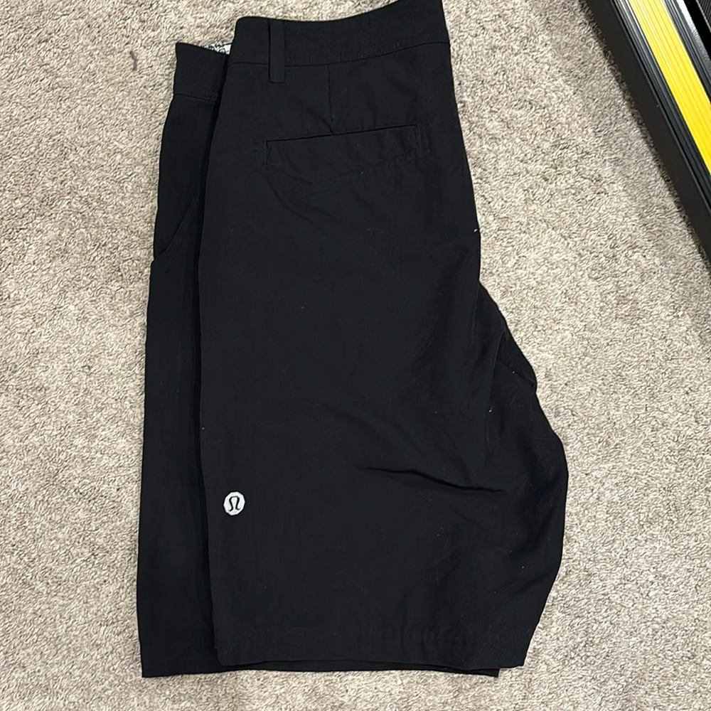 Lululemon athletica men Kahuna short